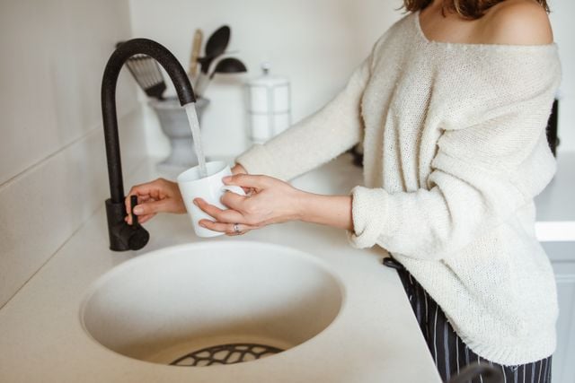 water filter that keeps minerals